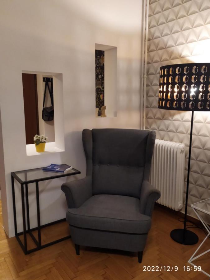 Plaka'S Flat-Near Syntagma Metro Station Apartment Атина Екстериор снимка